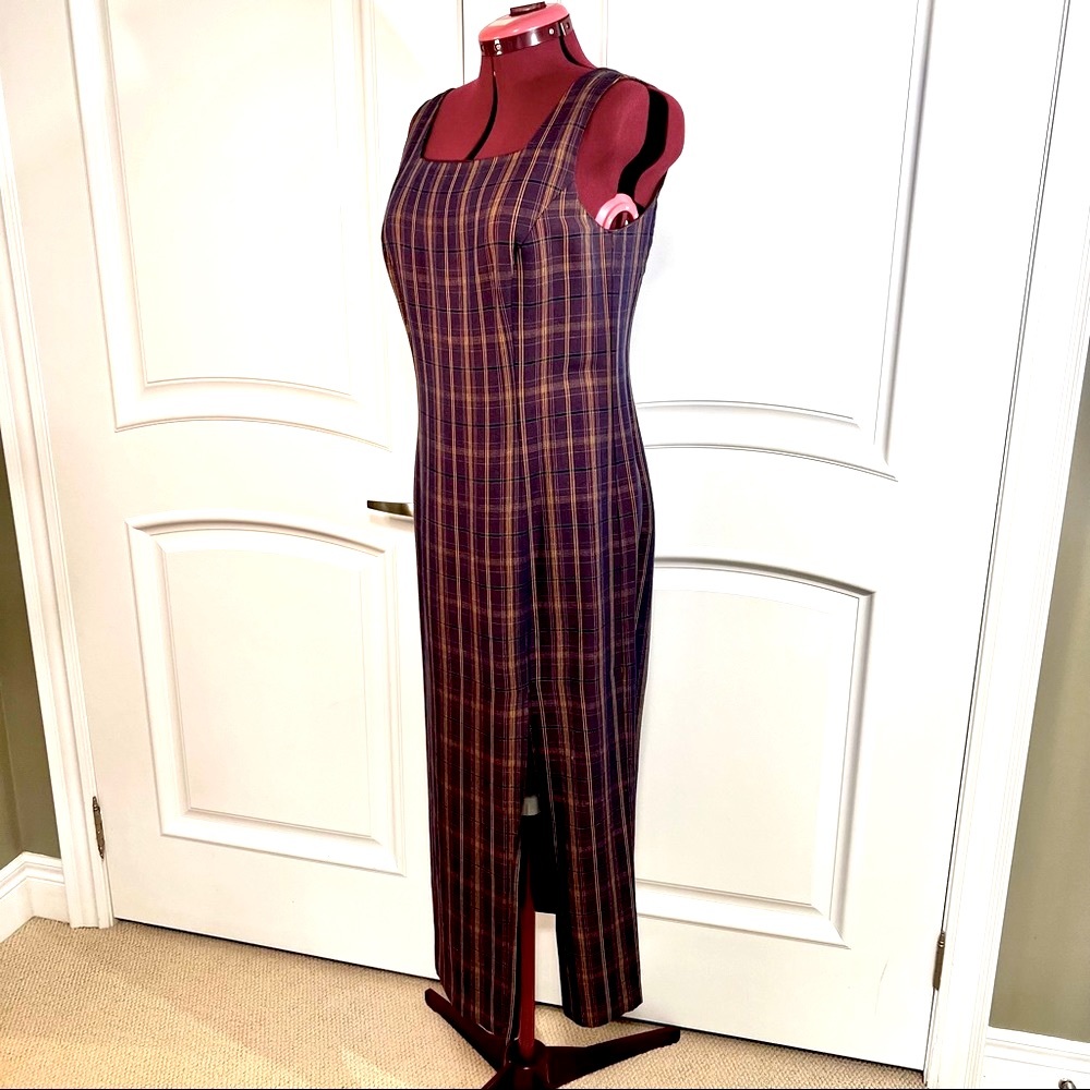 Vintage Bianca Nygard shift dress. Purple base. Size 8